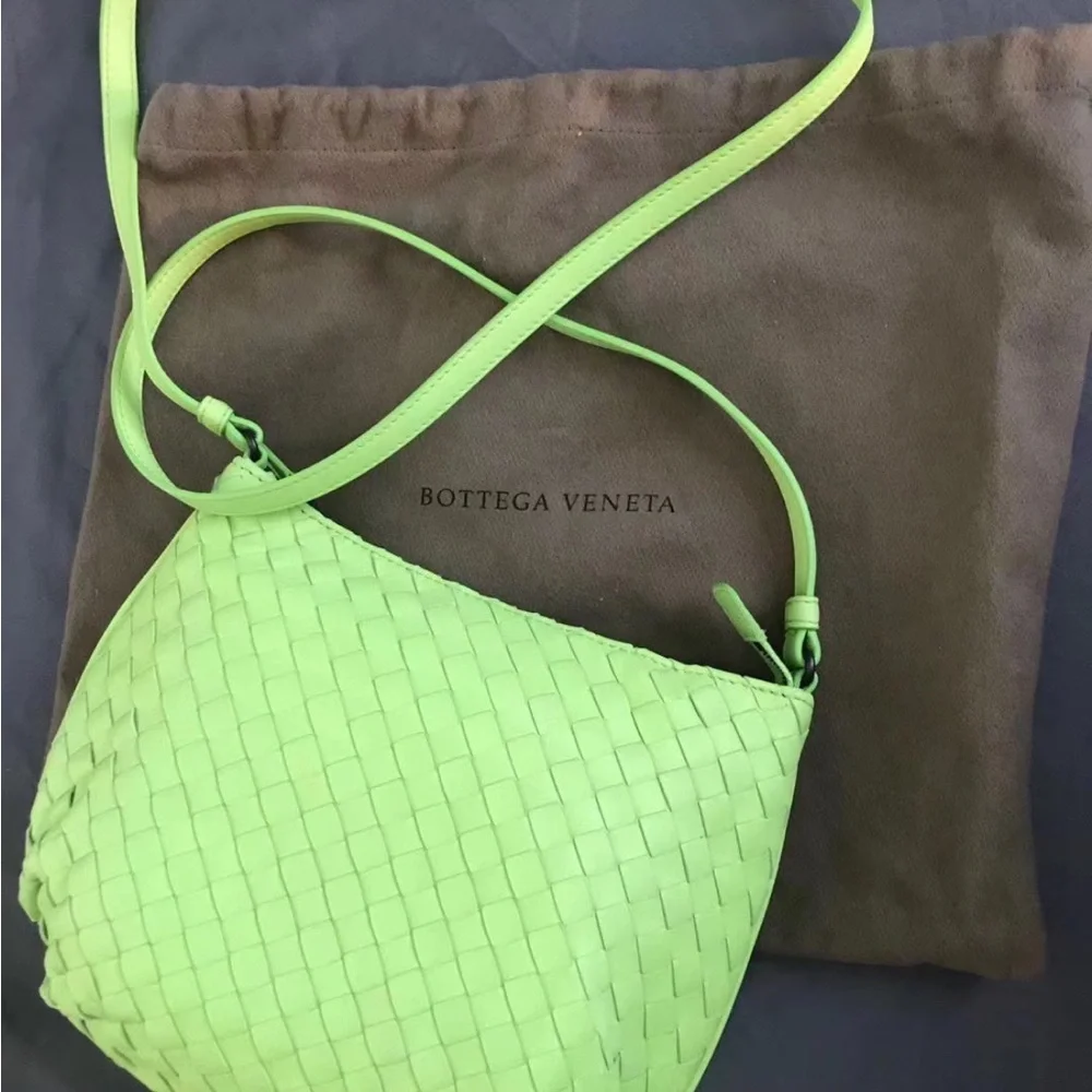 Bottega Veneta Green Woven Leather Crossbody - Picture 5 of 8